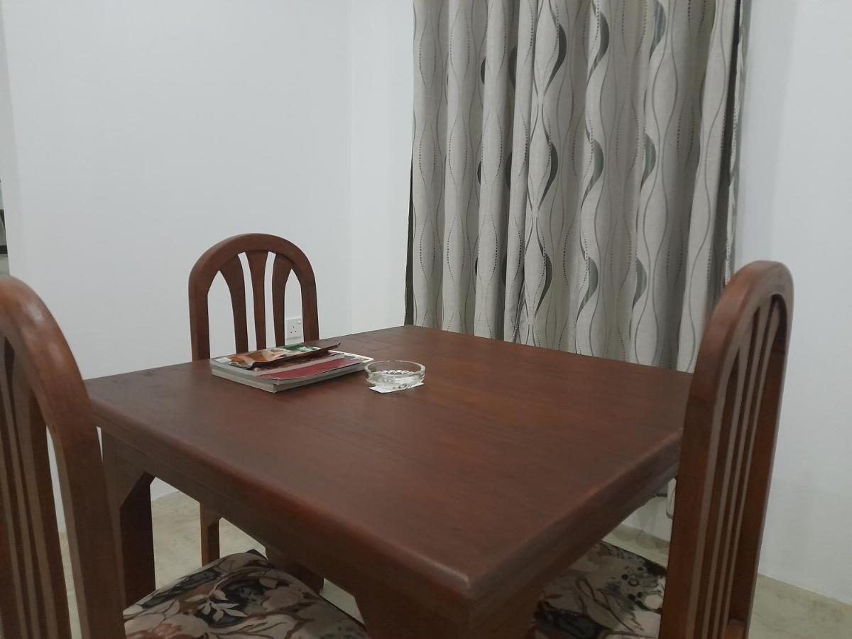 Gloria Inn Negombo Exterior foto