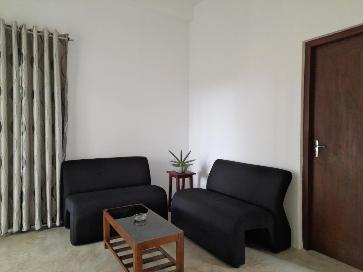 Gloria Inn Negombo Exterior foto